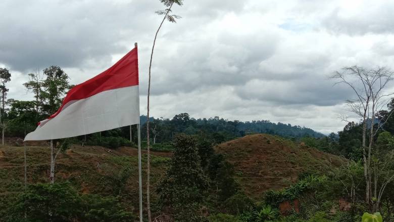 Nasionalisme Level Dewa: Satu Orang Satu Bendera Merah Putih